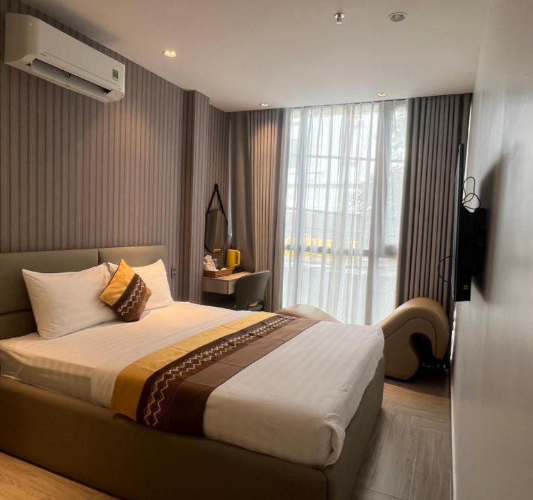 Binh Chanh Hotel | Anh Trang Luxury Hotel - Trung Son