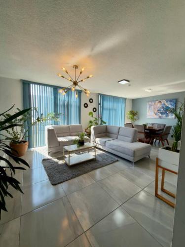 Zamora de Hidalgo Apartment | AR Suites 3 La Calzada