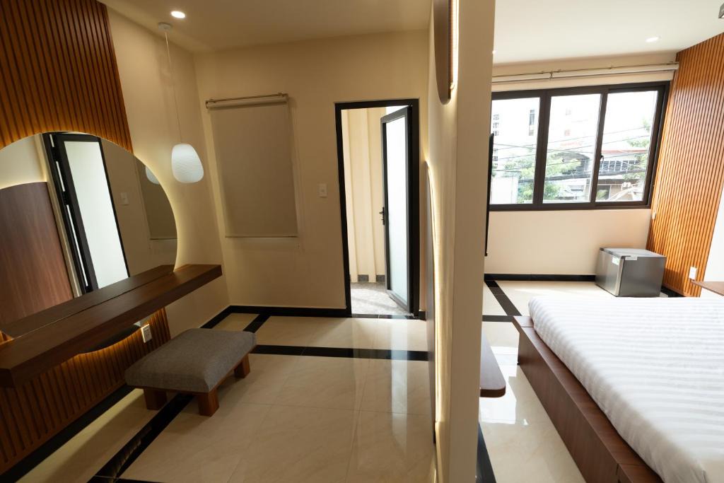 Binh Thanh Hotel | ARA Gem Hotel