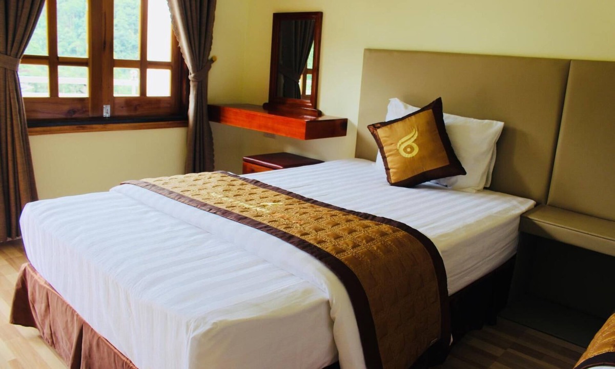 Nam Mau Hotel | Ba Be Legend Hotel