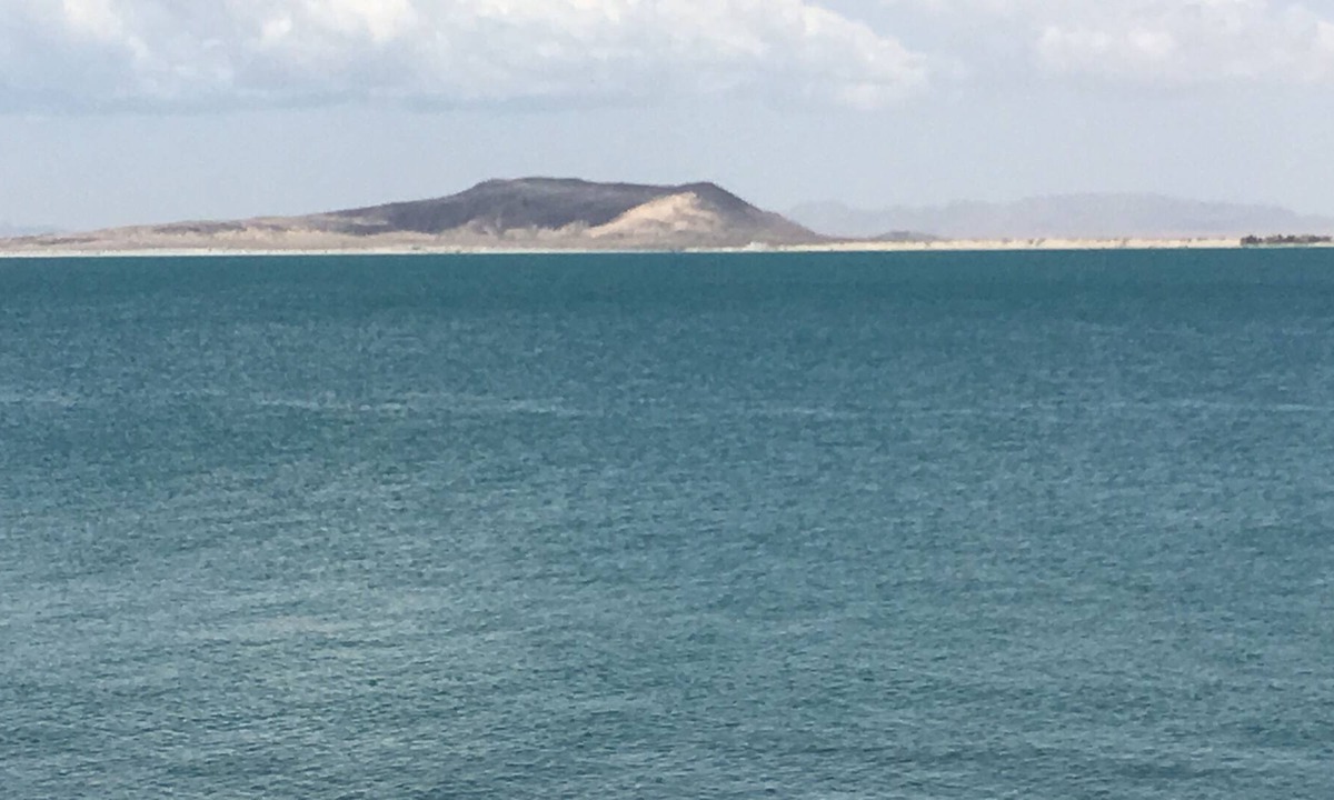 Cholla Bay House | Beach Front Home in Cholla Bay. Newly remodeled spectacular views open layout