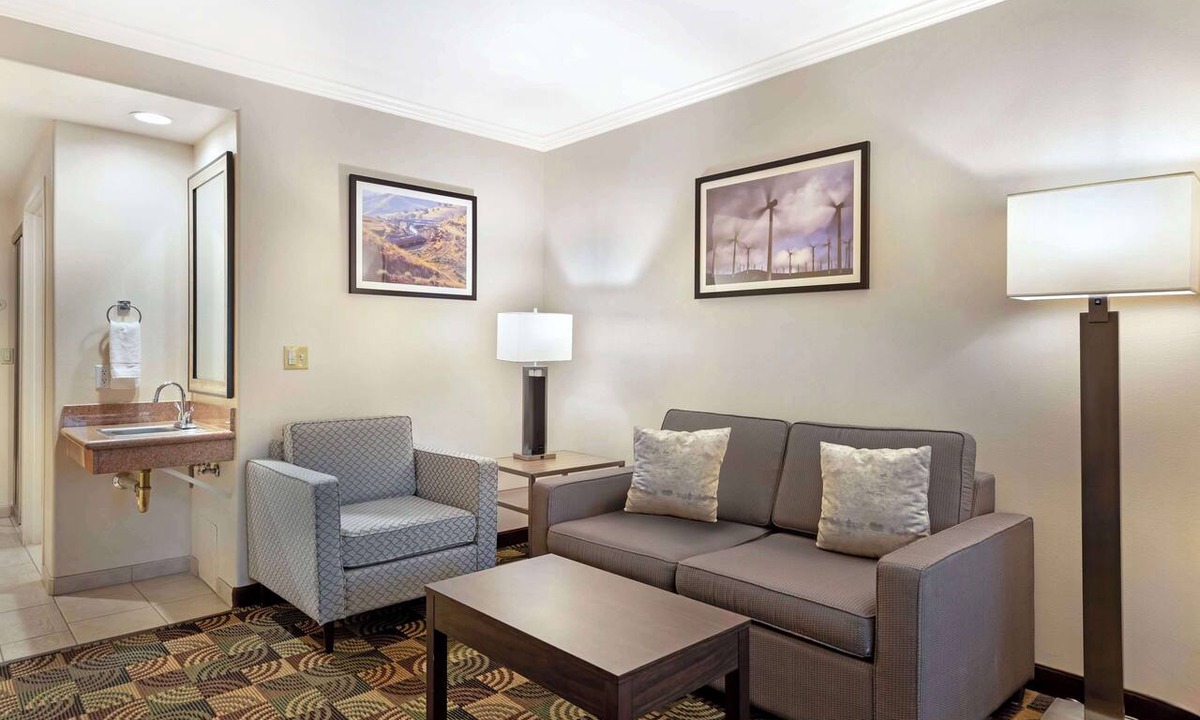 Tehachapi Hotel | Best Western Plus Country Park Hotel