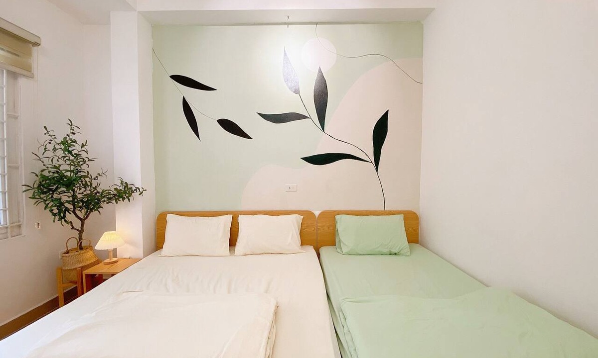 Hang Bo Apartment | Big Bedroom for max 4, Hanoi Old Quarter, Best Deal w/Private Bath, Free Wash
