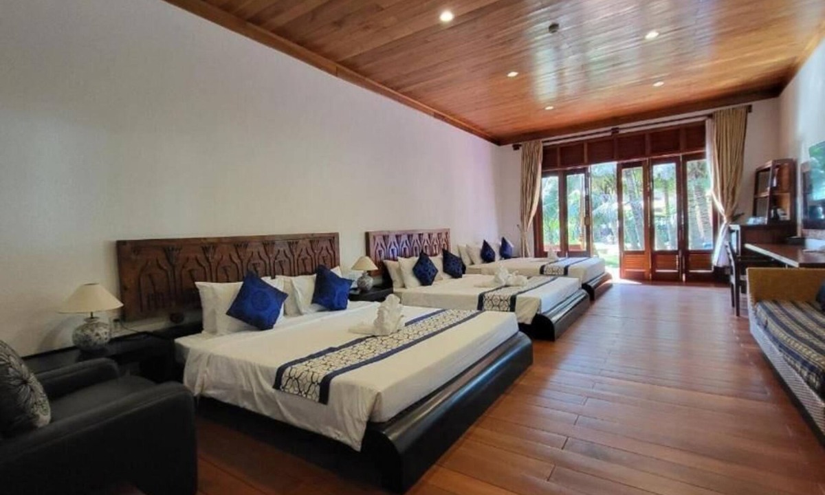 Old Quarter Hotel | Blue Shell Resort
