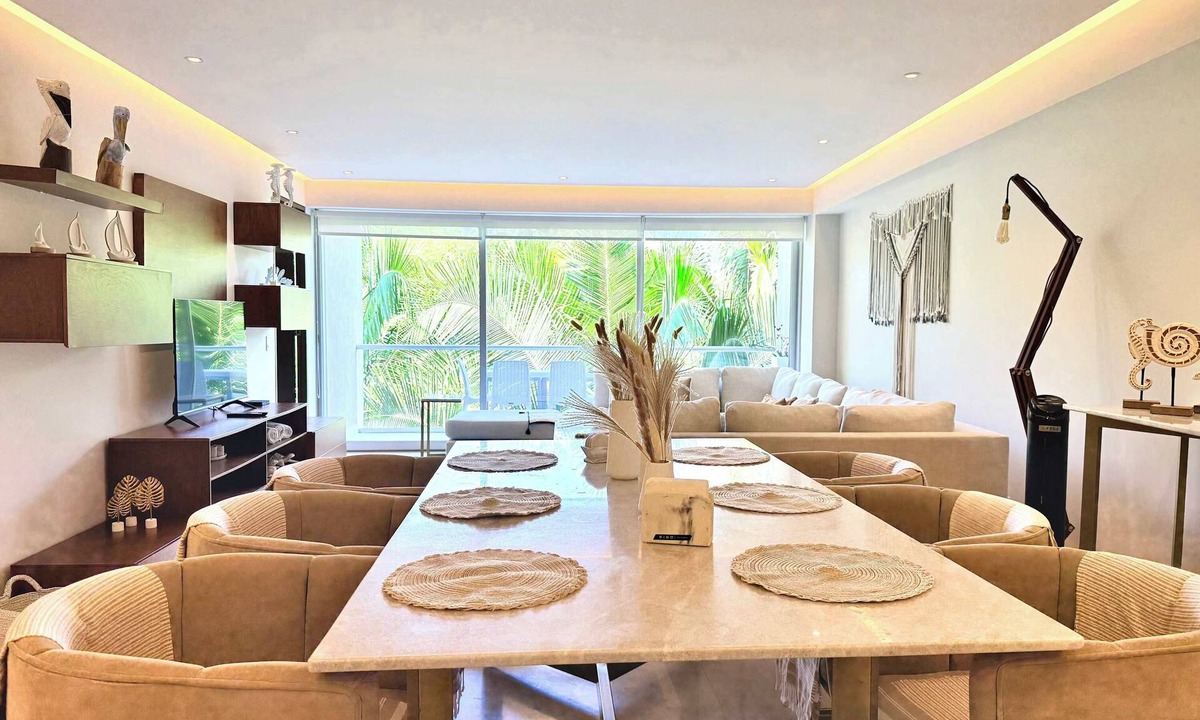 Emiliano Zapata Apartment | Bolongo 3BR your exclusive oceanfront escape