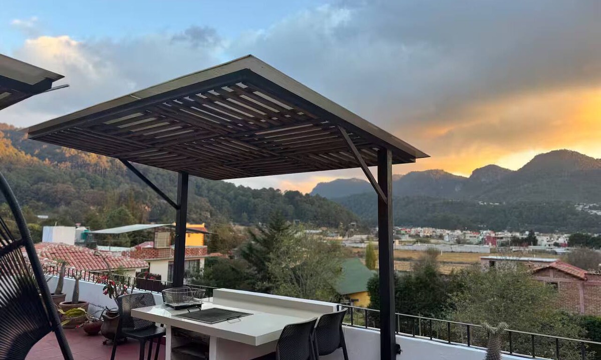 San Cristobal de las Casas Condo | Boutique lodge with a terrace at the foot of the mountain