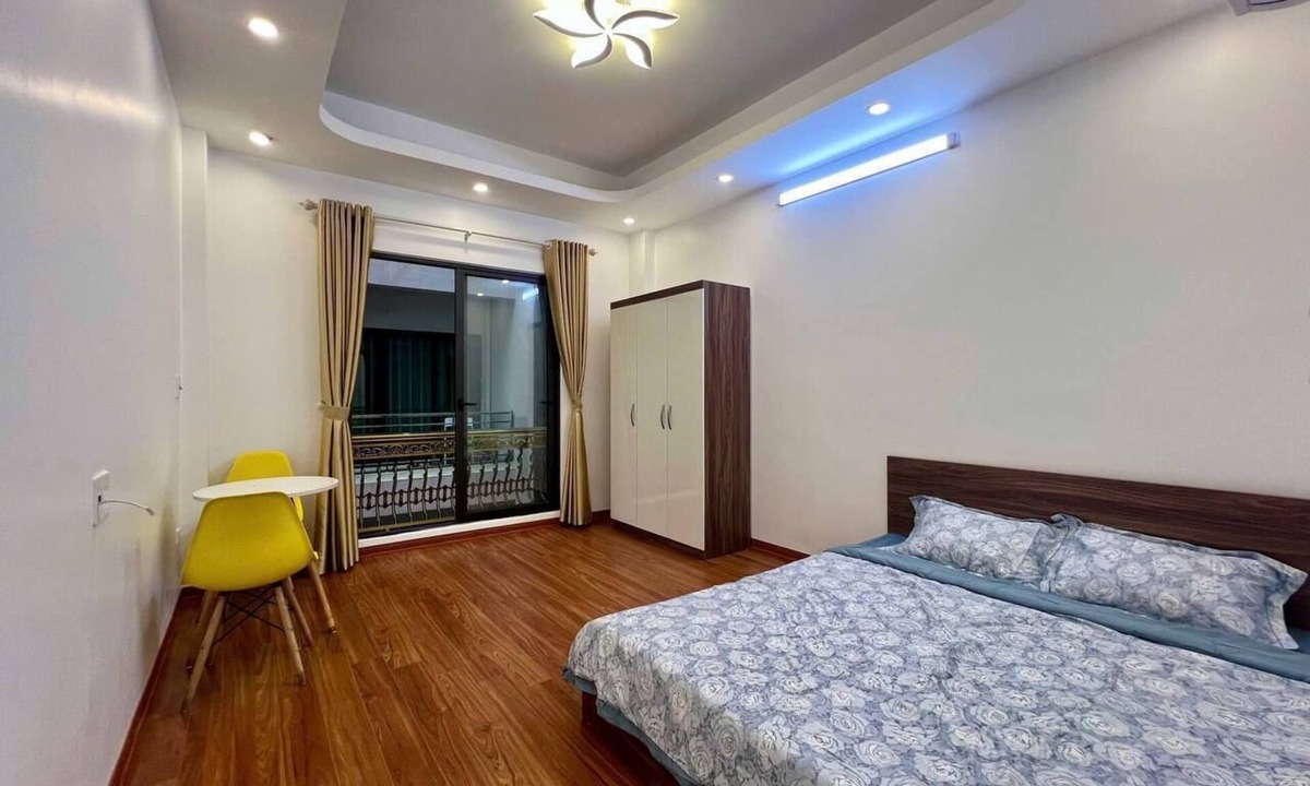 Quang An Apartment | “Bright Studio w/Balcony & Kitchen – Quiet Stay in Tay Ho”