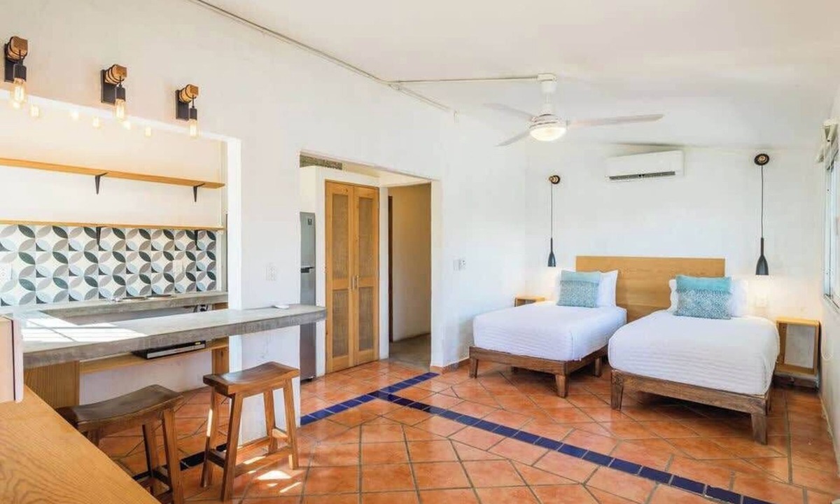 Emiliano Zapata Apartment | Bright Surf Studio + Yard Walk to Harbor, Beaches & Dining