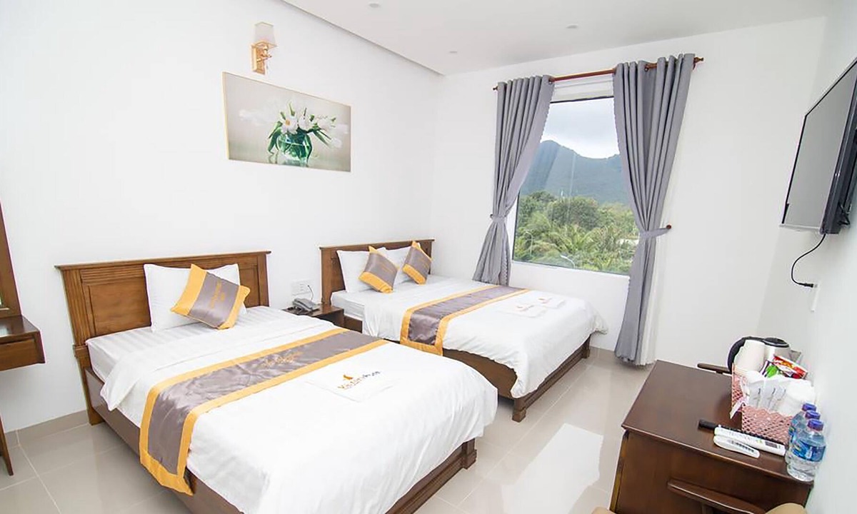 Con Son Hotel | Côn Sơn Victory Hotel