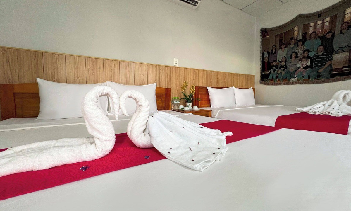 Cua Lap Hotel | CALI HILL RESORT & SPA