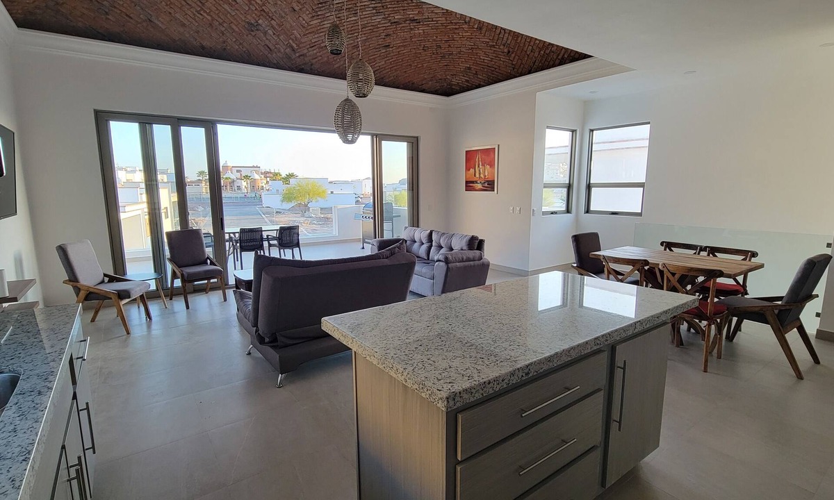 San Carlos House | Casa Sunset · Private Pool · Bay View · Sleeps 12 · 15% Off Weekly Stay