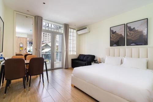 Downtown Ho Chi Minh City Hotel | Central Saigon Apartment With Contactless Check in