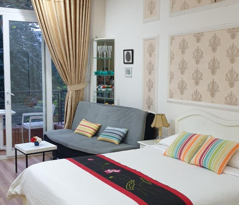 District 4 Hotel | Chez Lotus Rose