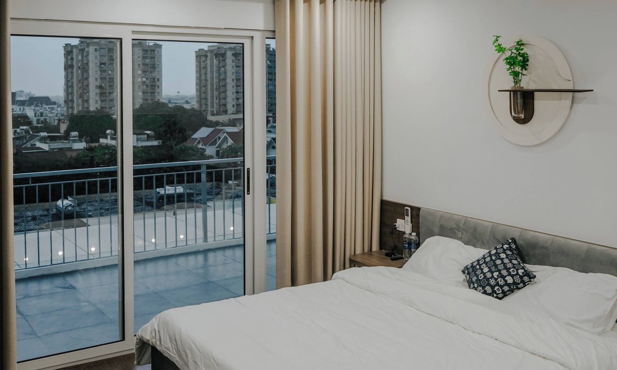 Hanoi Apartment | Compact Studio w/Projector & Sky View