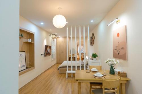 Hang Bai Apartment | Cozy 1BR Apt Free Parking Old Quarter Netflix