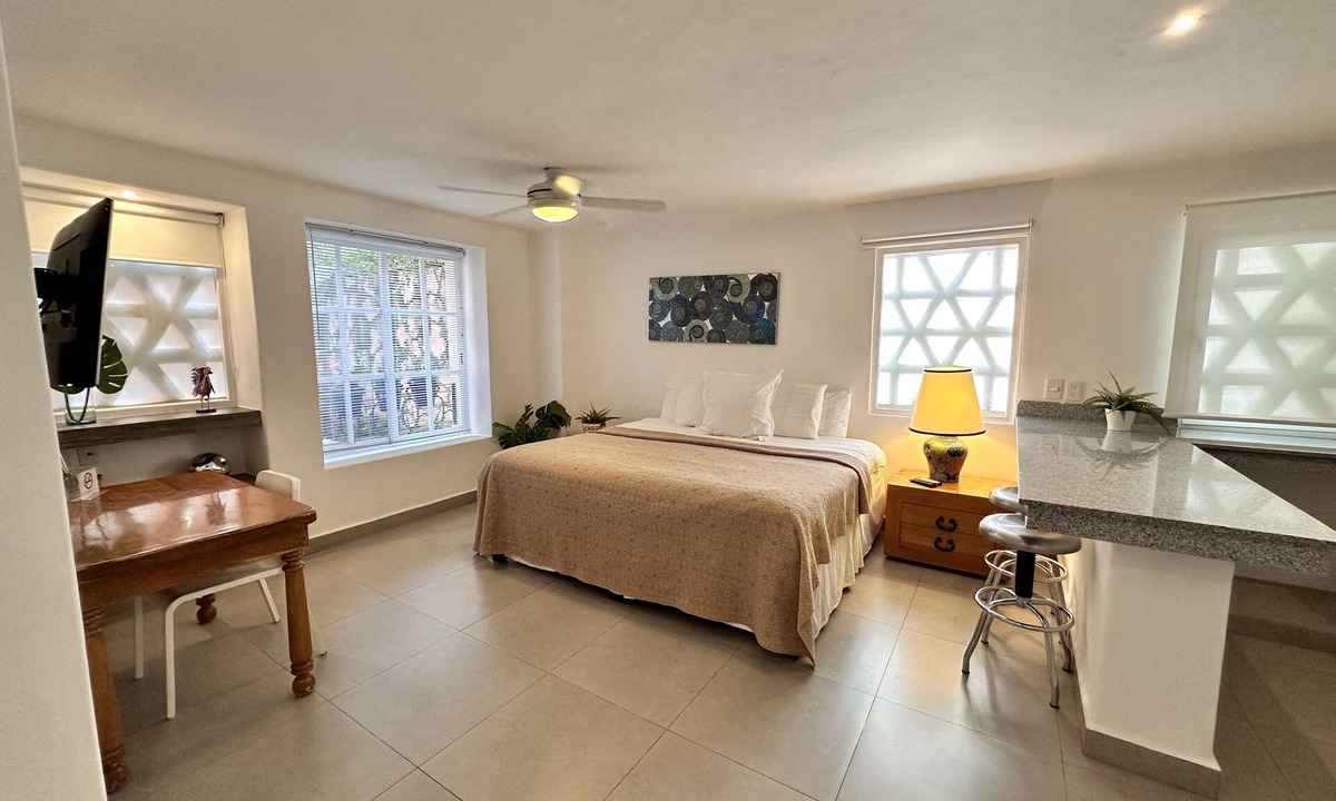 Zona Hotelera Apartment | COZY STUDIO WITH FULL KITCHEN ★ AMAZING LOCATION