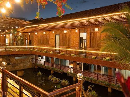 Kon Tum Hotel | D Banlieue Homestay And Coffee