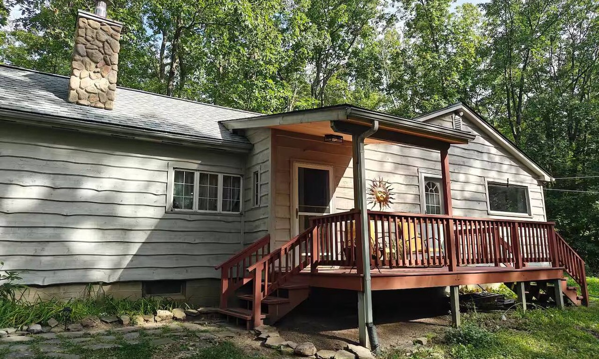 Honeoye Cottage | Dappled Slice