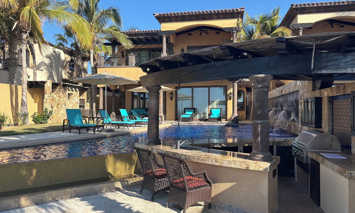 Paraiso Escondido House | Elegant Novaispania 4BR house views Pacific next to Quivira Golf Cabo San Lucas