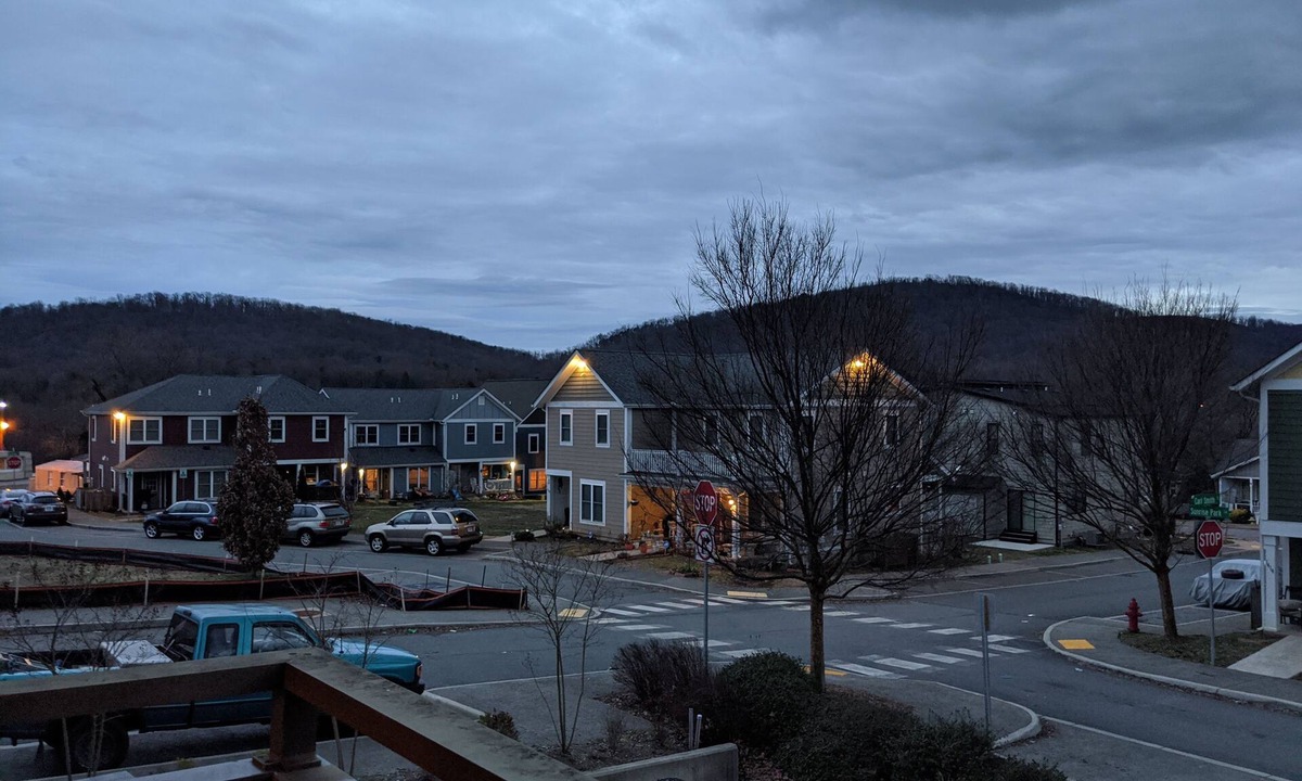 Belmont Condo | Experience CHARLOTTESVILLE with charm❣️