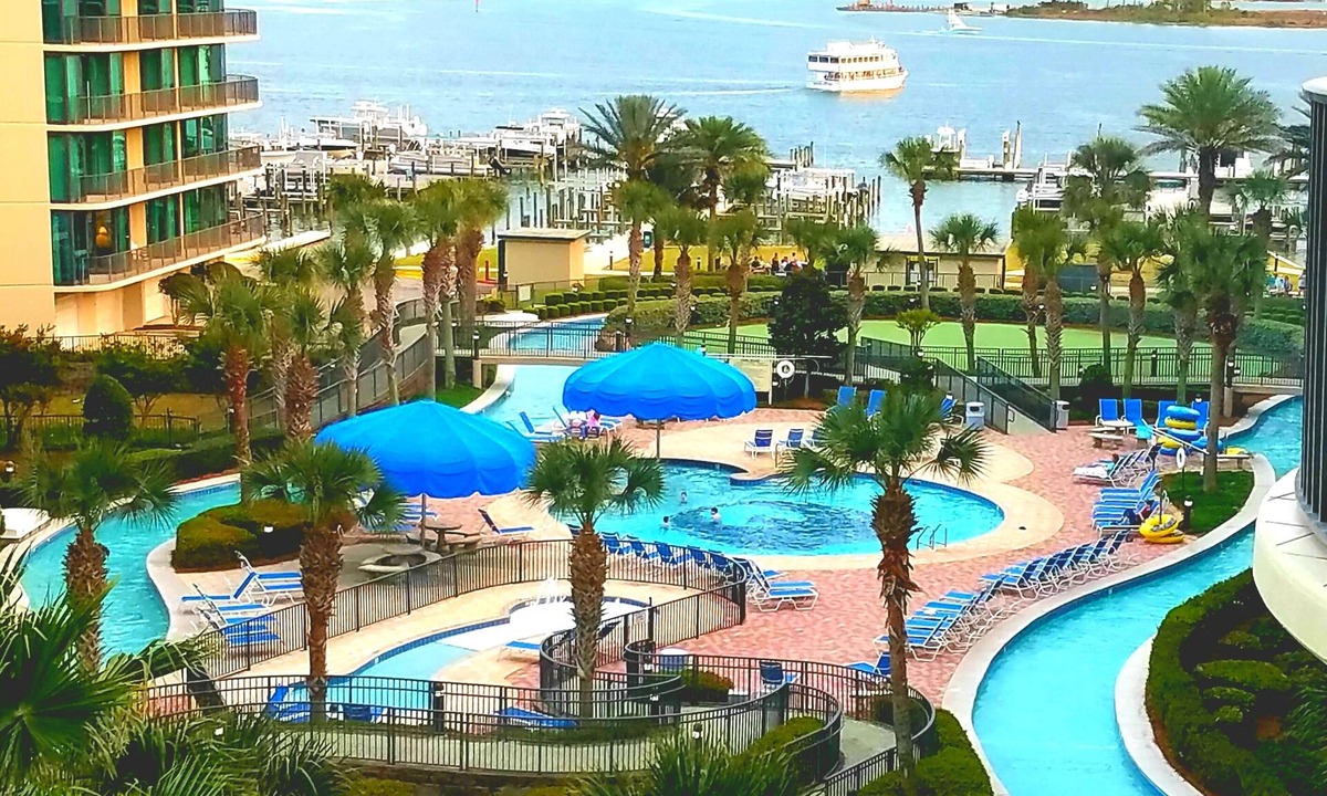 Orange Beach Condo | FALL VACAY OCT 16 - NOV 7, DEC, POOL, LAZY RIVER, FREE BOAT SLIP