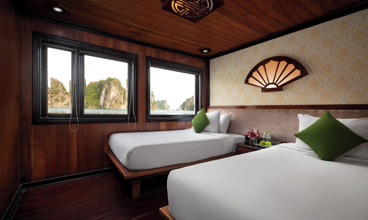 Bai Chay Bed & Breakfast | Garden Bay Classic