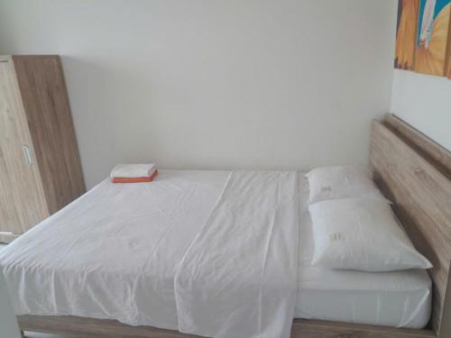 Phuong 8 Apartment | Grand Royale Suites - Luxury Mall & Entertainment Tower