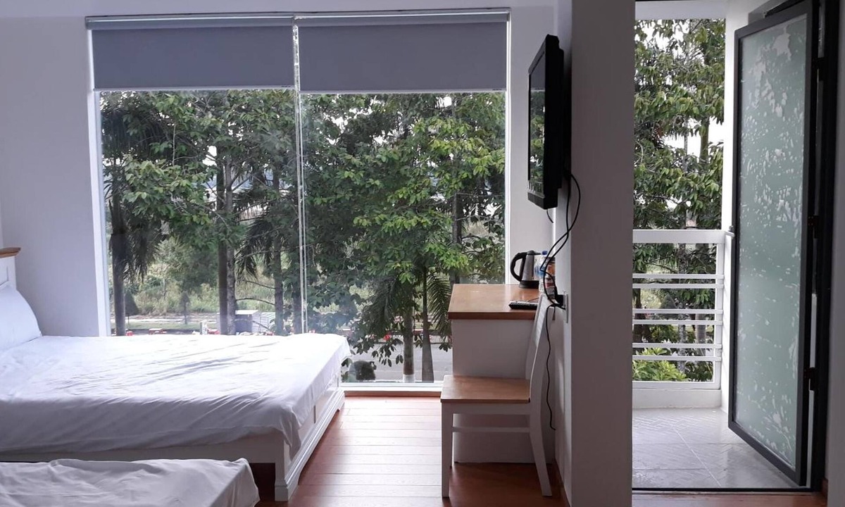 Quang Ngai Hotel | Hana Riverside Villa
