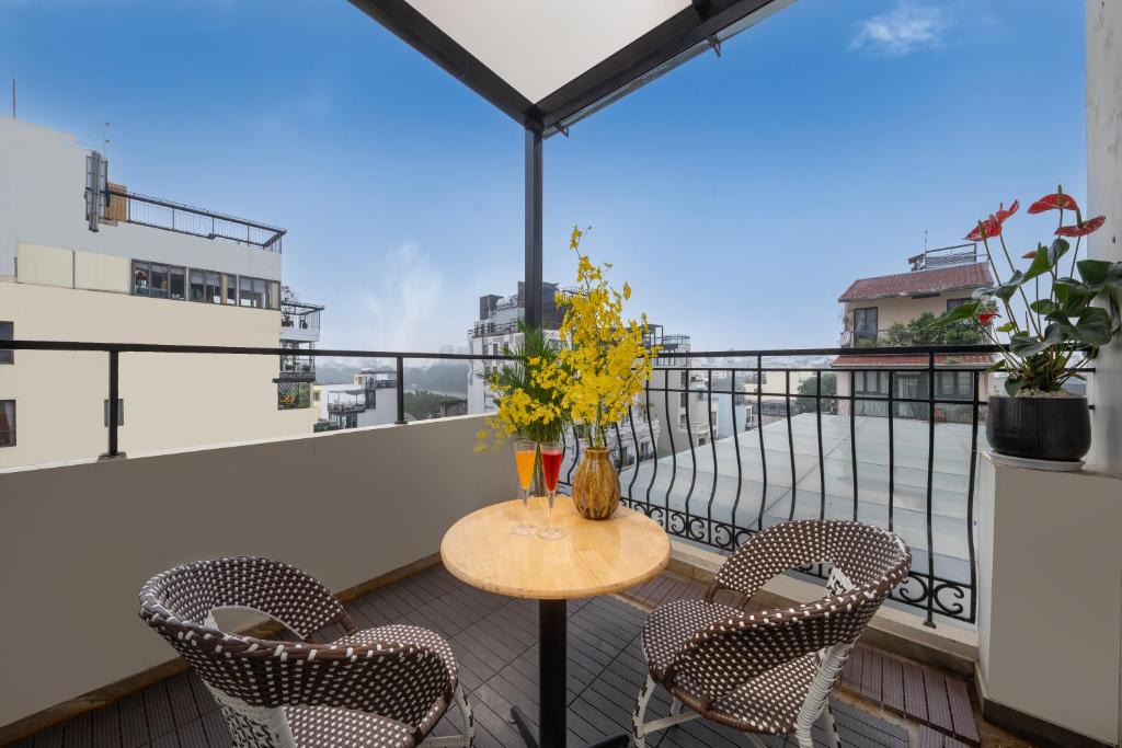 Hang Bac Hotel | Hanoi Fiesta Grand Hotel and Spa