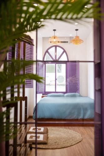 Hang Trong Apartment | Hanoi Haven Homestay 2 - Old Quarter Church - Lift & Balcony