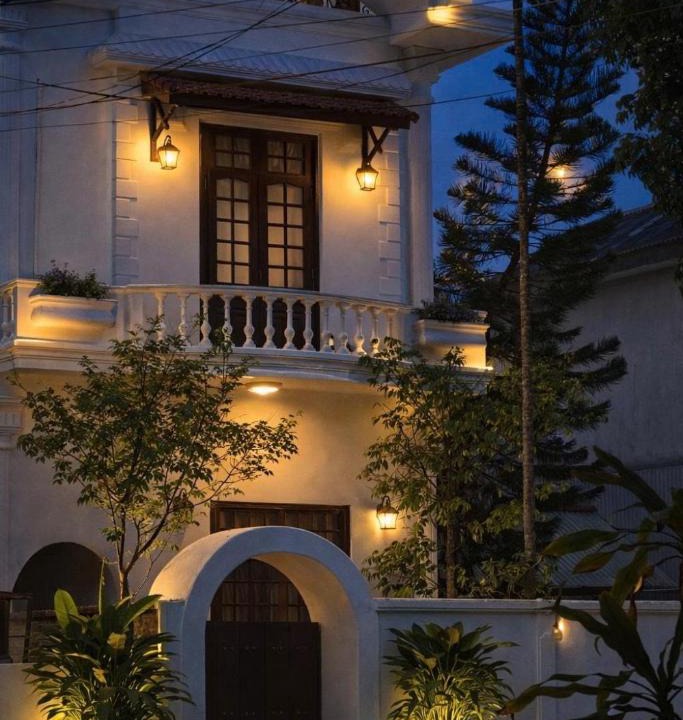 Hue House | Home 1990s