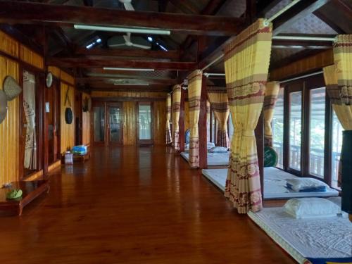 Van Chan Cabin | Homestay phố núi suối giàng