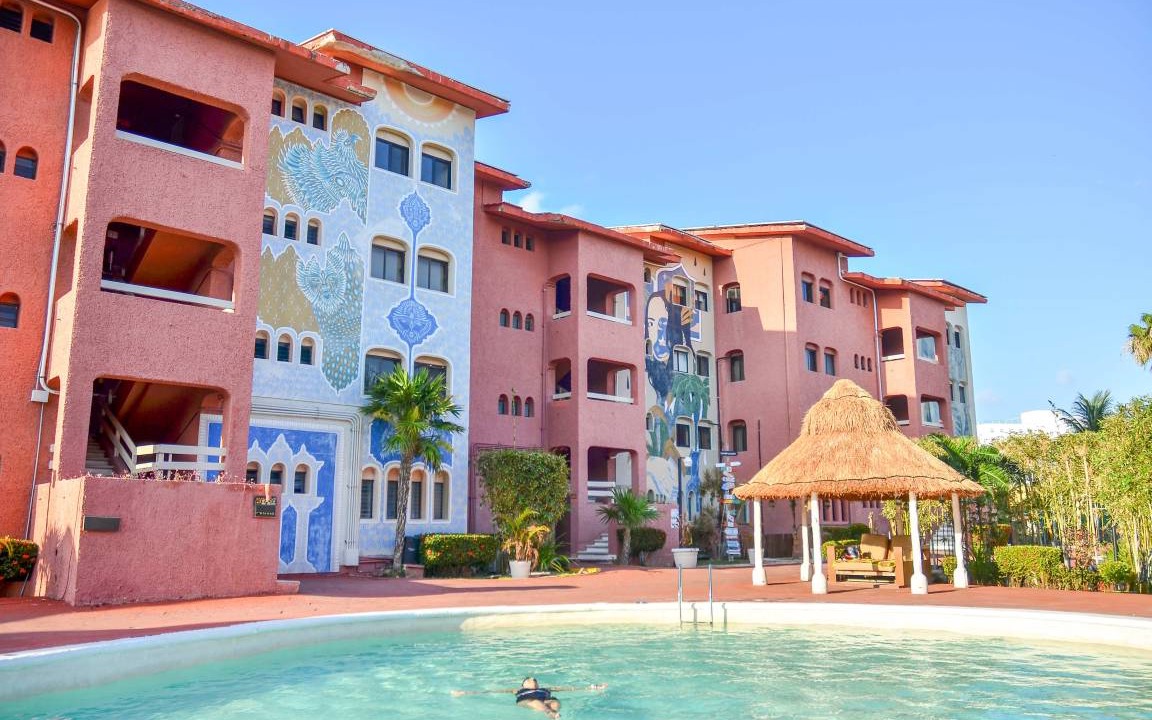 Punta Cancun Hostel | Hostel ∙ 8 guests