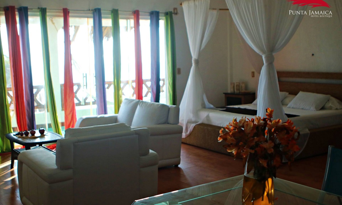 Coyuca de Benitez Hotel | Hotel Boutique Punta Jamaica