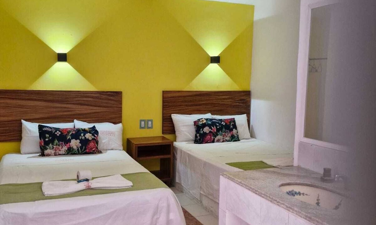 Malecon Hotel | Hotel Capri Playa
