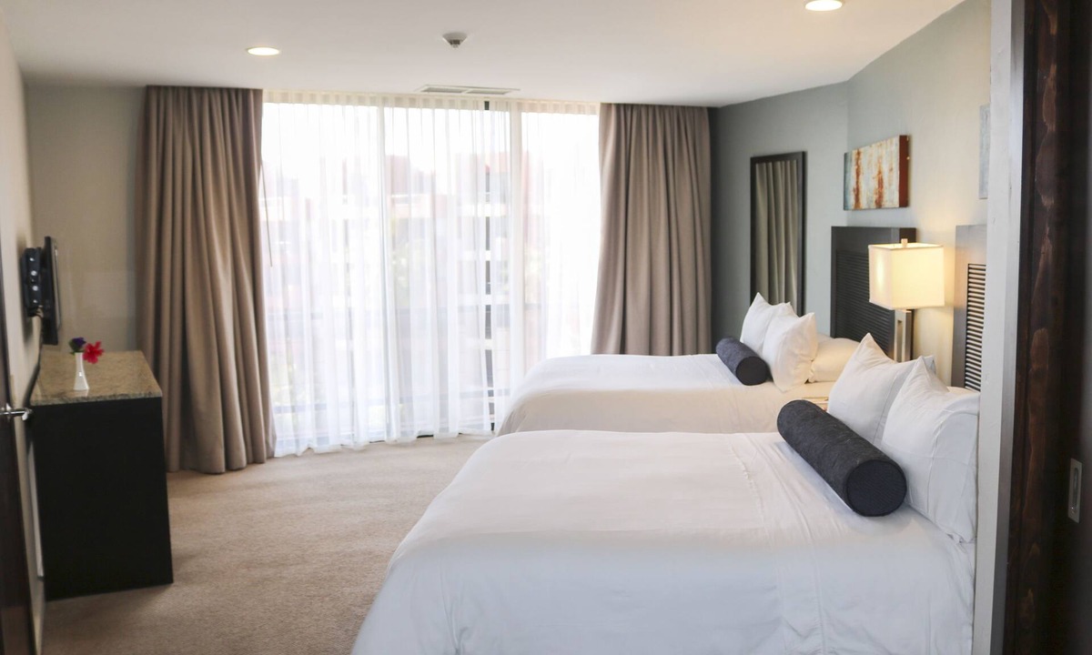 Ensenada Hotel | Hotel Coral And Marina
