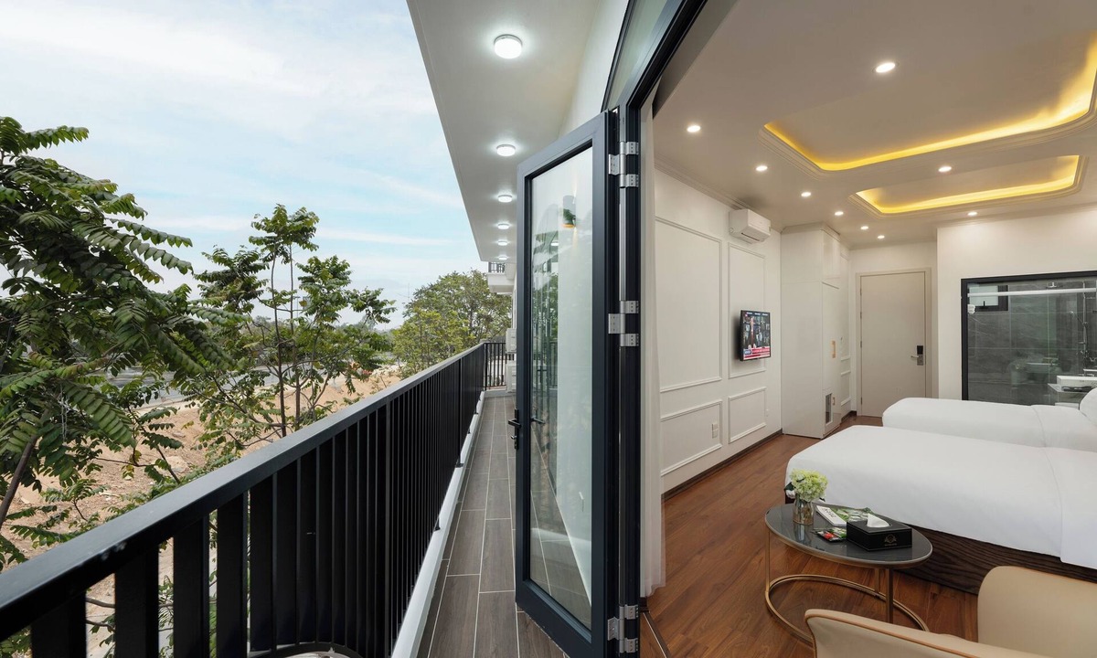 Soc Son Hotel | Hotel In Hanoi With Guest Services, Toiletries, Smoking