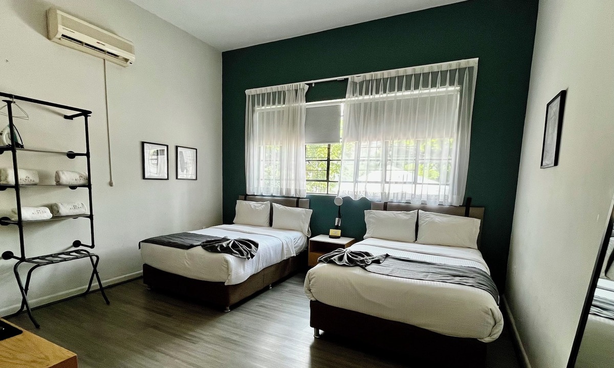 Americana Hotel | Jazz & Stay