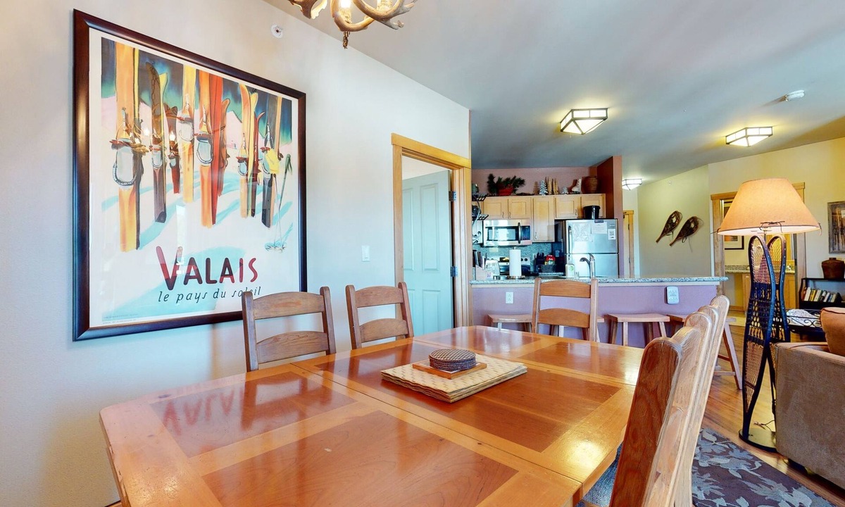 Mammoth Lakes Condo | Juniper Springs Lodge 539 Deluxe Condo Great Complex Amenities near Ski-In Ski-Out by RedAwning