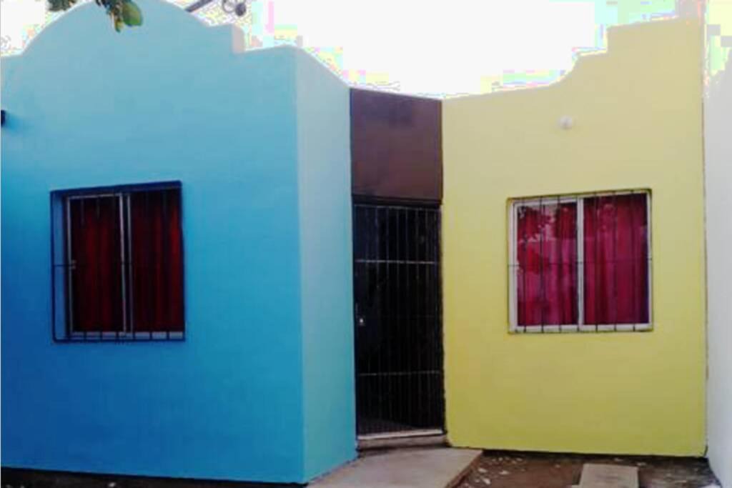 Villa de Alvarez House | La casita Ambar