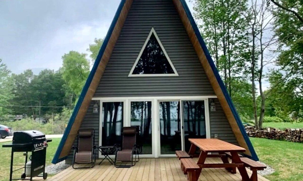 Au Gres Cabin | Lakefront A-Frame with Lofted Interior Ideal for Outdoor Activities in Michigan