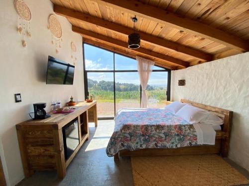 Jocotitlan Cabin | Las Cabañas Mavoro