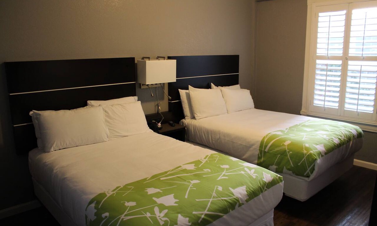 Theater District Hotel | Layne Hotel