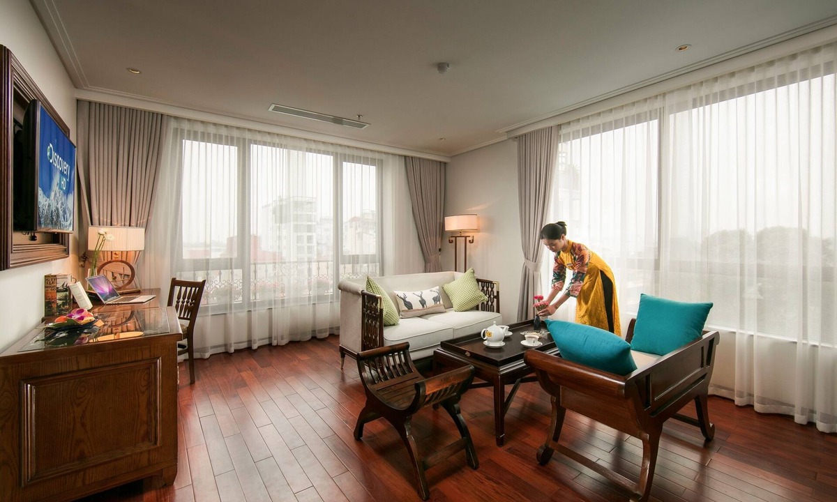 Hang Bac Hotel | LUCIEN HANOI LAKESIDE HOTEL & ROOFTOP