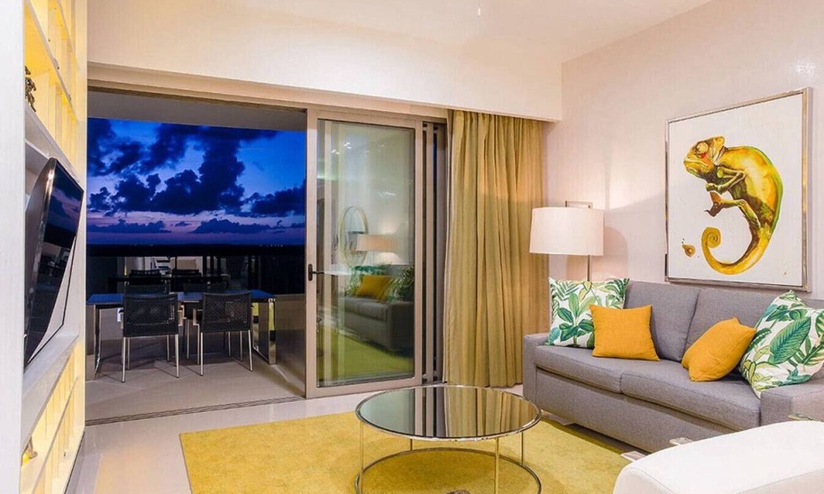 Playa Mujeres Hotel | Luxury 2BR Beachfront Retreat – Cancun