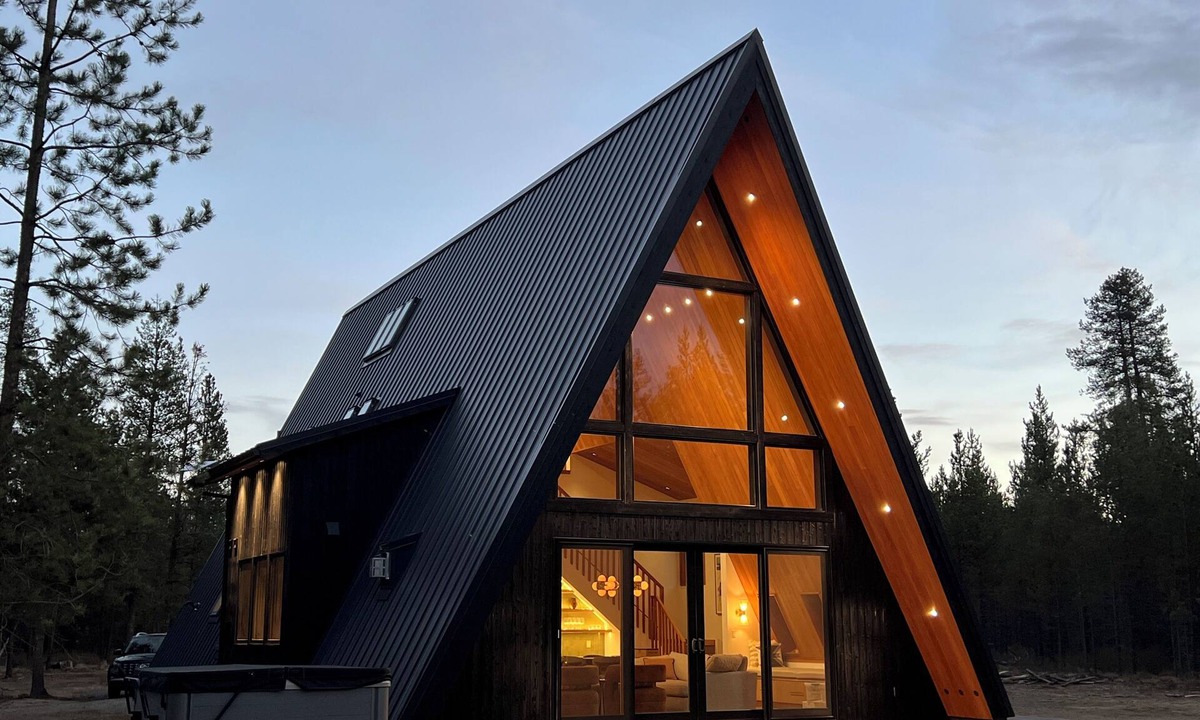 Three Rivers Cabin | Luxury A-Frame Fire Pit Hot Tub EV charger 4 Acres