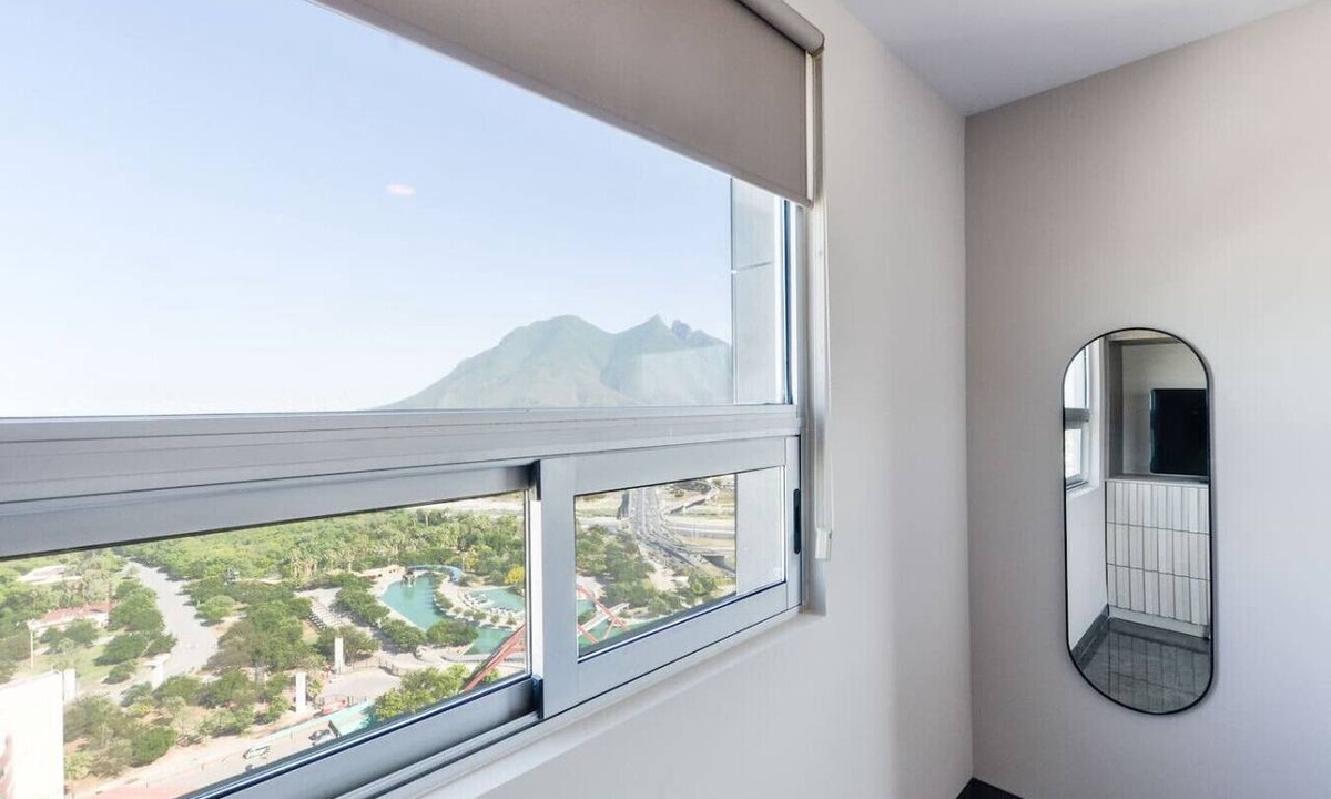 Monterrey Apartment | ¡Luxury in Fundidora! 9 guests + Wifi 3BR|2br