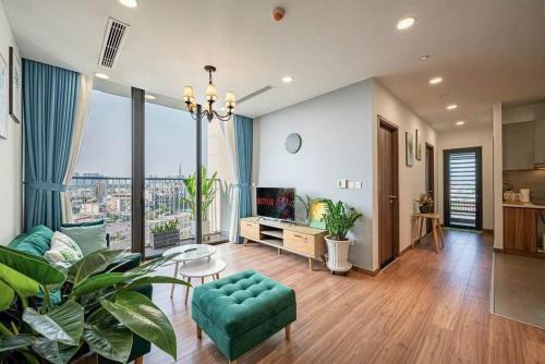 Binh Thuan Apartment | Modern 3BR Eco Green Saigon
