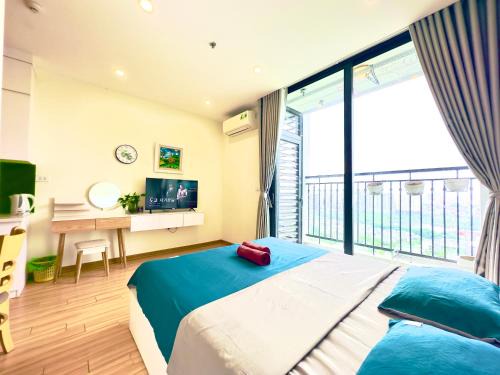 Tu Liem Apartment | Modern Lakeside Studio Living Near Marriott Hotel and Keangnam Tower