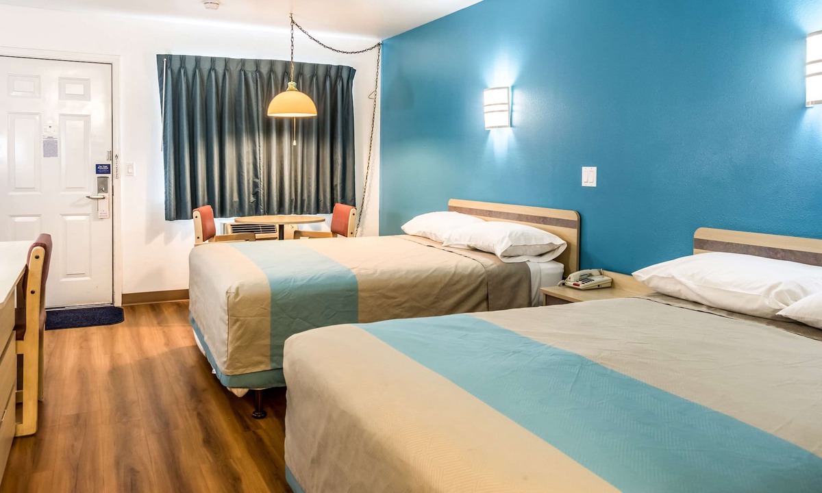 Albany Hotel | Motel 6 Albany, OR